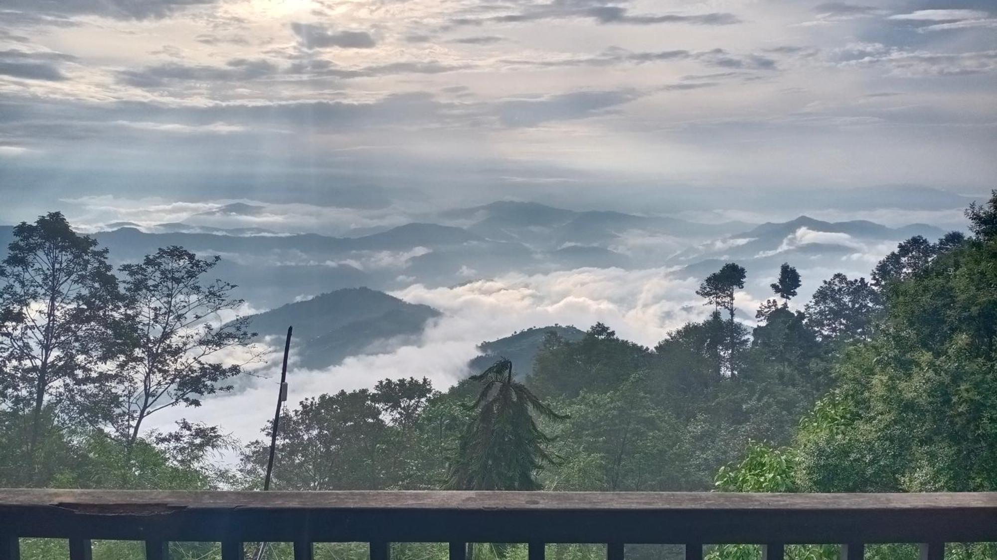Hotel Chautari Pvt Ltd Nagarkot Dış mekan fotoğraf