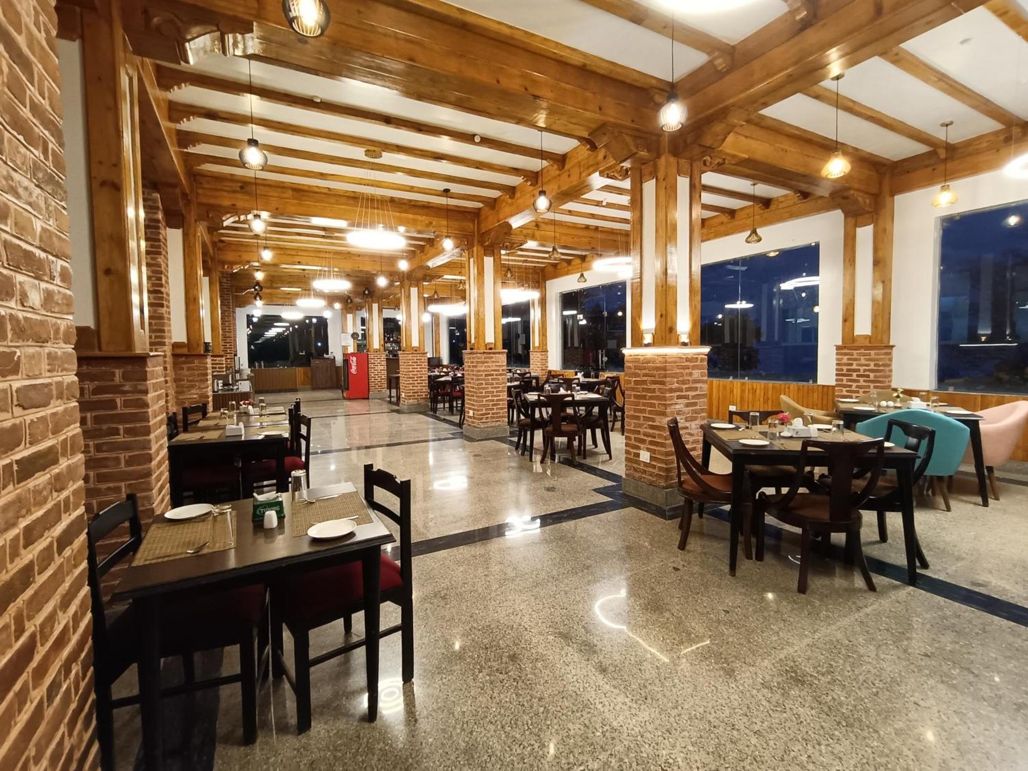 Hotel Chautari Pvt Ltd Nagarkot Dış mekan fotoğraf